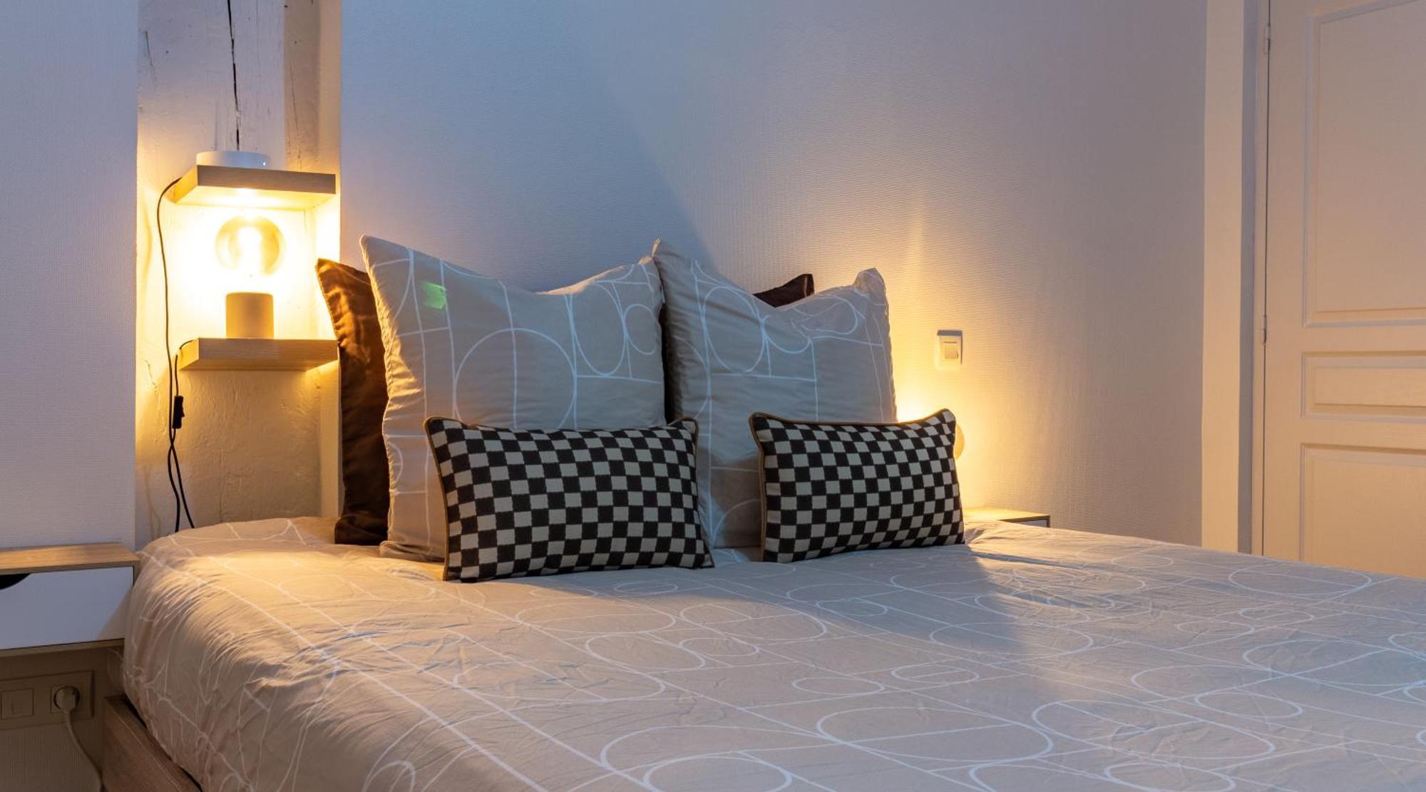 Le 13 Elegant Troyes Apartment ภายนอก รูปภาพ